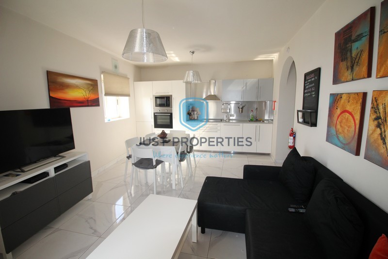 QAWRA Fully furnished two bedroom apartment enjoying sea views For