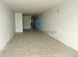 BUGIBBA - Highly finished three bedroom apartment with front terrace - For Sale