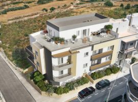 NAXXAR - Semi-detached Penthouse enjoying country views and surrounding terrace - For sale