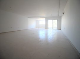 BURMARRAD - Very spacious 189sqm apartment enjoying 60sqm open plan - For Sale