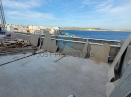 BUGIBBA - One off seafront wide fronted Penthouse with swimming pool - For Sale