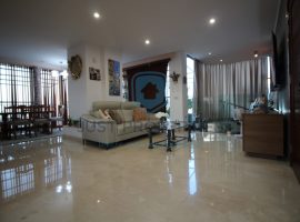 SUPERBLY PRESENTED AND FURNISHED 4 BEDRROM PENTHOUSE FOR-SALE