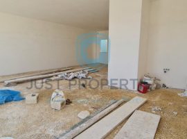MOSTA- LARAGE THREE BEDRROM PENTHOUSE WITH TERRACE FOR-SALE