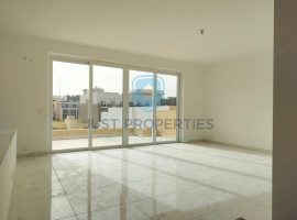 MELLIEHA SPACIOUS 2 BEDROOM PENTHOUSE WITH LARGE TERRACE AND VIEWS