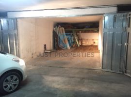 QAWRA/BUGIBBA - 4 CAR GARAGE WITH ELECTRICITY